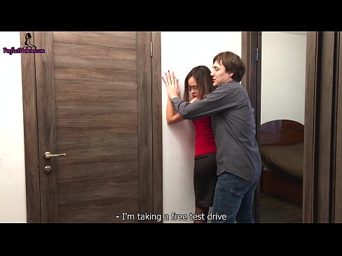 ❤️ Agente inmobiliario sexy sacude o coño e fode sensualmente mentres vende o seu apartamento - Krempai ❤ Porno ruso en % gl.pornochaturbate.ru %